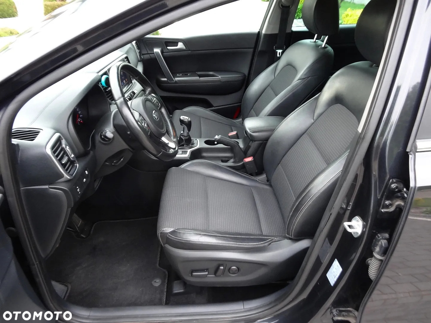 Kia Sportage 1.7 CRDI 2WD Dream-Team Edition - 20
