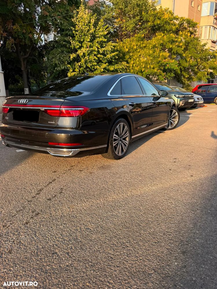 Audi A8 - 4