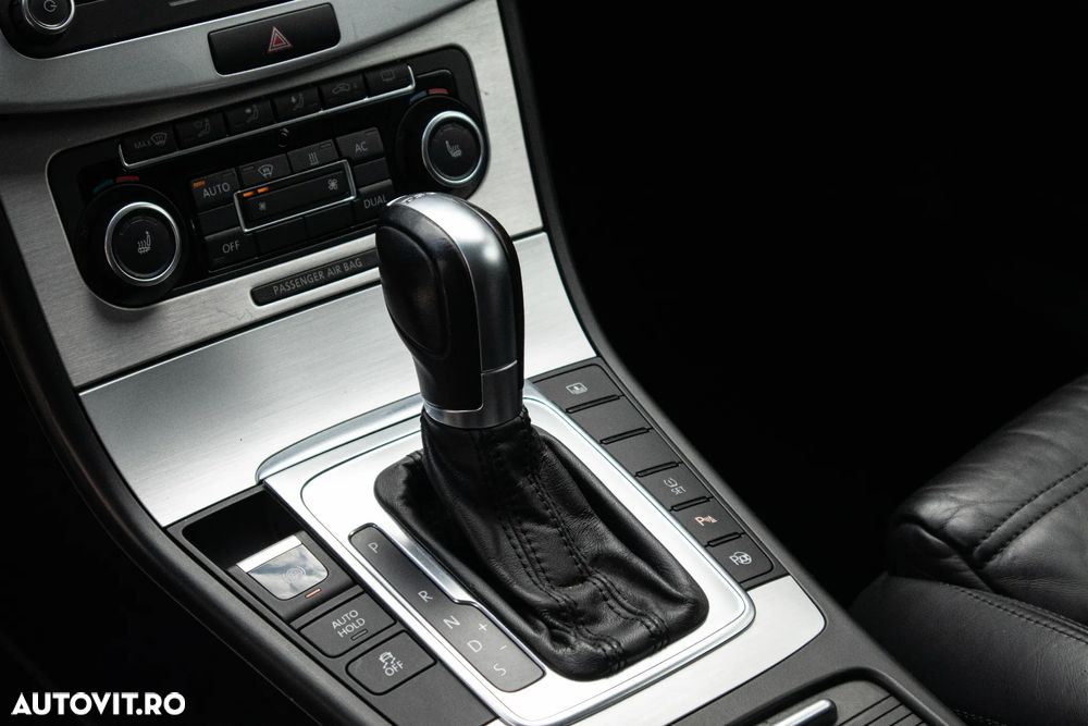 Volkswagen Passat - 9