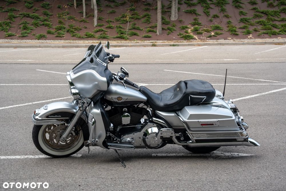 Harley-Davidson FLHTCU Ultra - 1