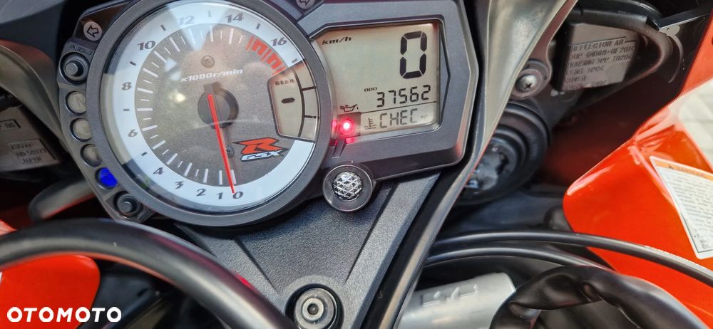 Suzuki GSX-R - 17