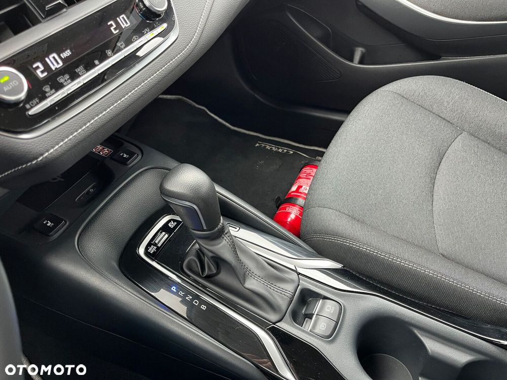 Toyota Corolla 1.8 Hybrid Comfort - 17