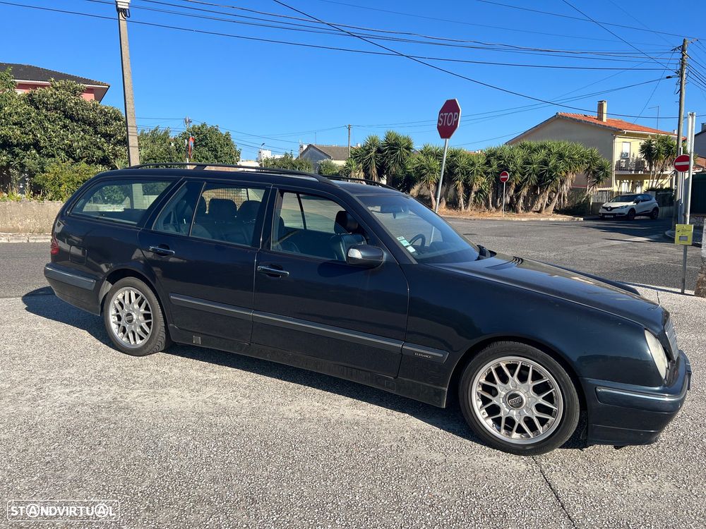 Mercedes-Benz E 220 - 12