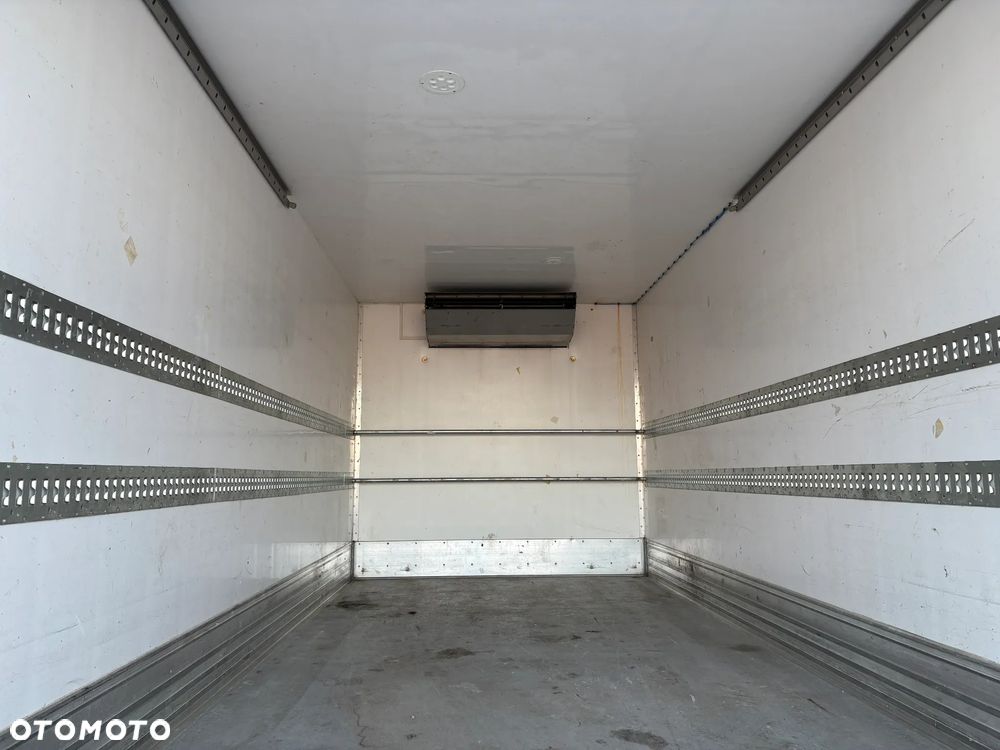 Iveco Eurocargo 120-250, Chłodnia ThermoKing, Manual, Winda, Z Niemiec - 18