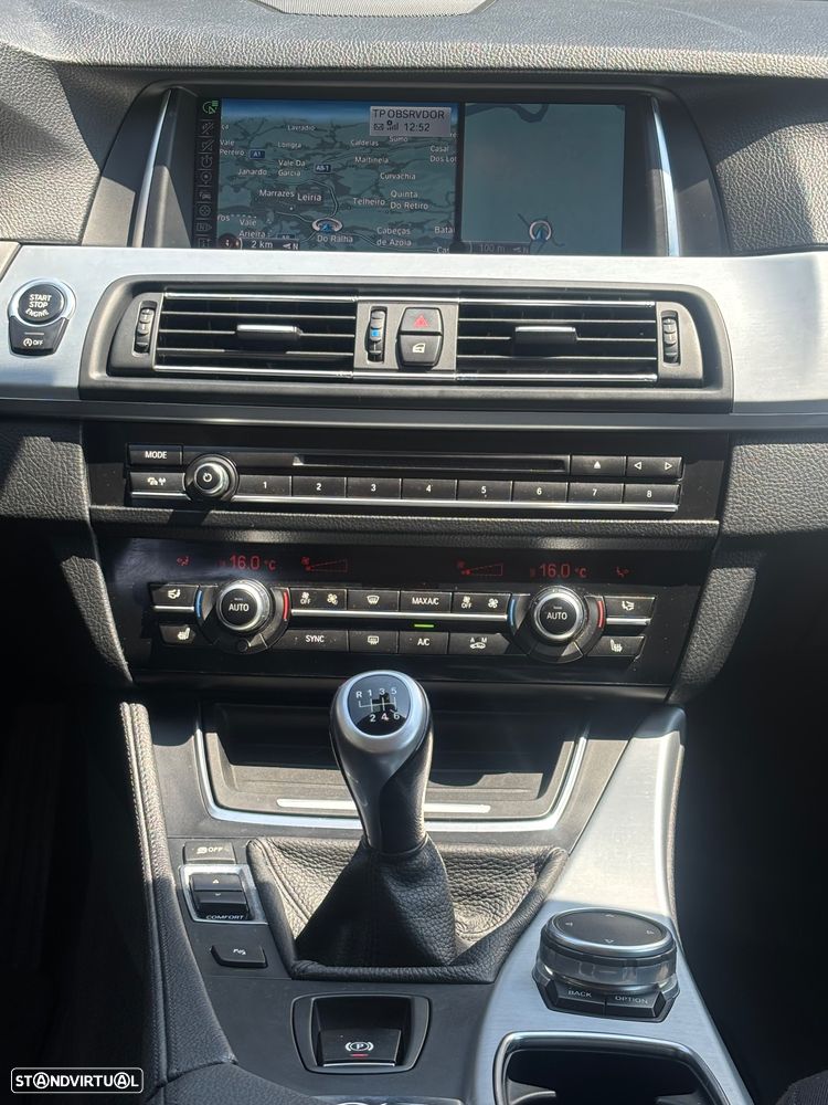 BMW 520 d Touring Luxury Line - 22