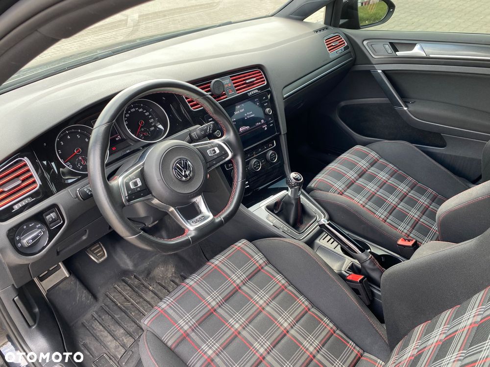 Volkswagen Golf VII 2.0 TSI BMT GTI Performance - 5