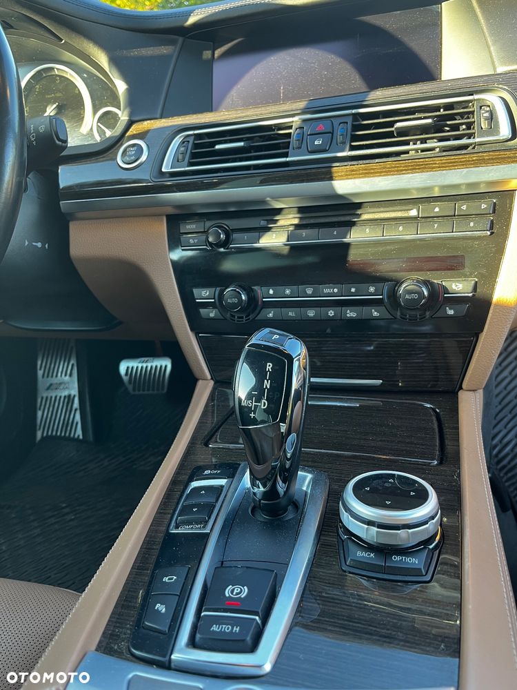 BMW Seria 7 730d L - 7