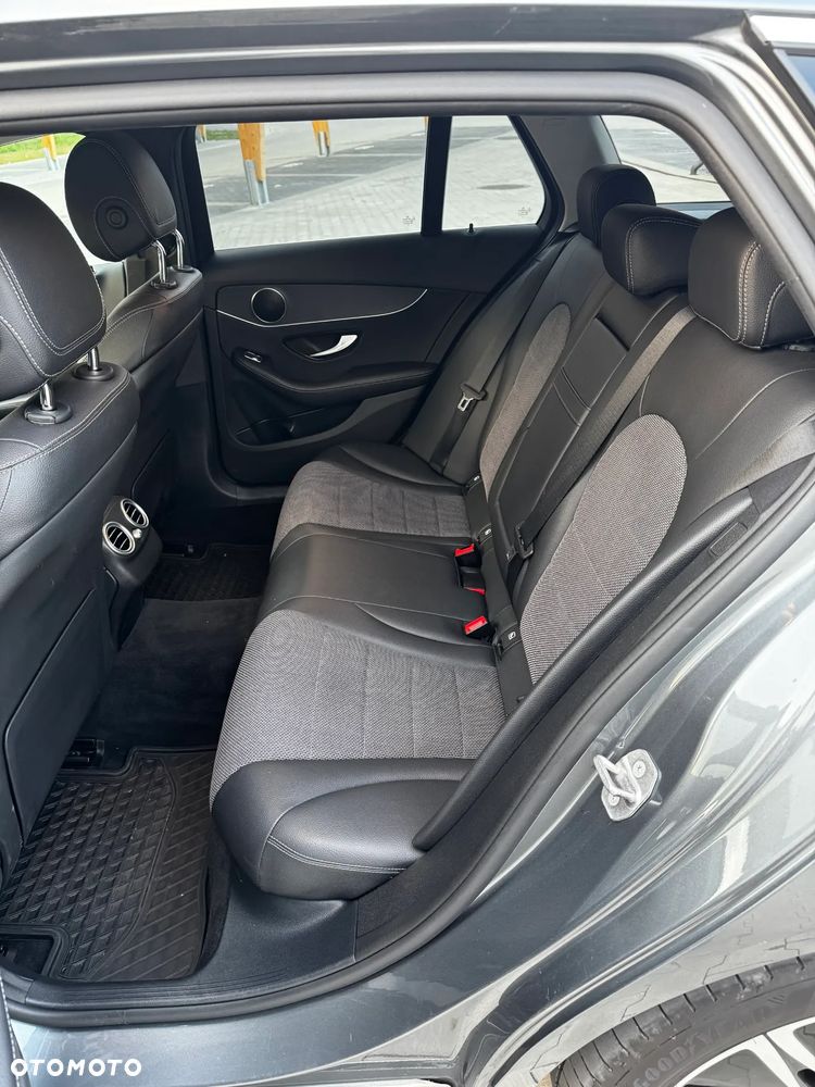 Mercedes-Benz Klasa C 220 d T 9G-TRONIC Avantgarde - 10