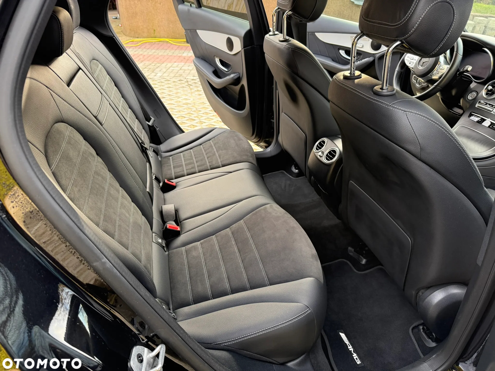Mercedes-Benz GLC 200 d 4-Matic Business Edition - 3