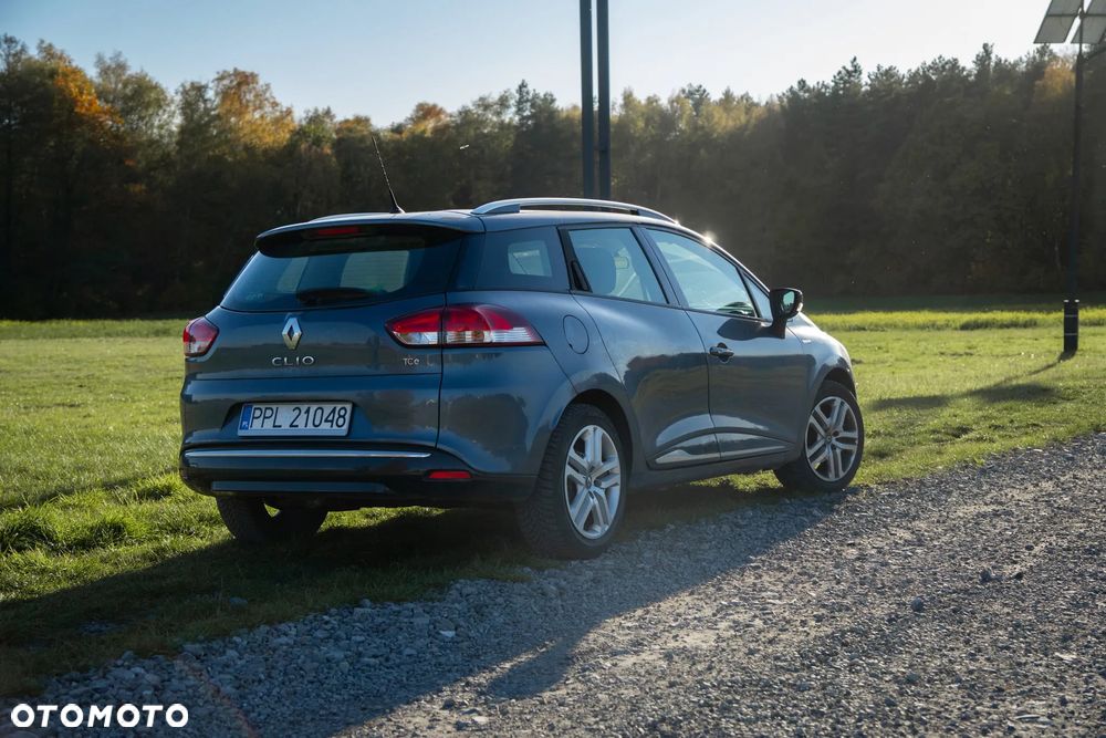 Renault Clio - 2