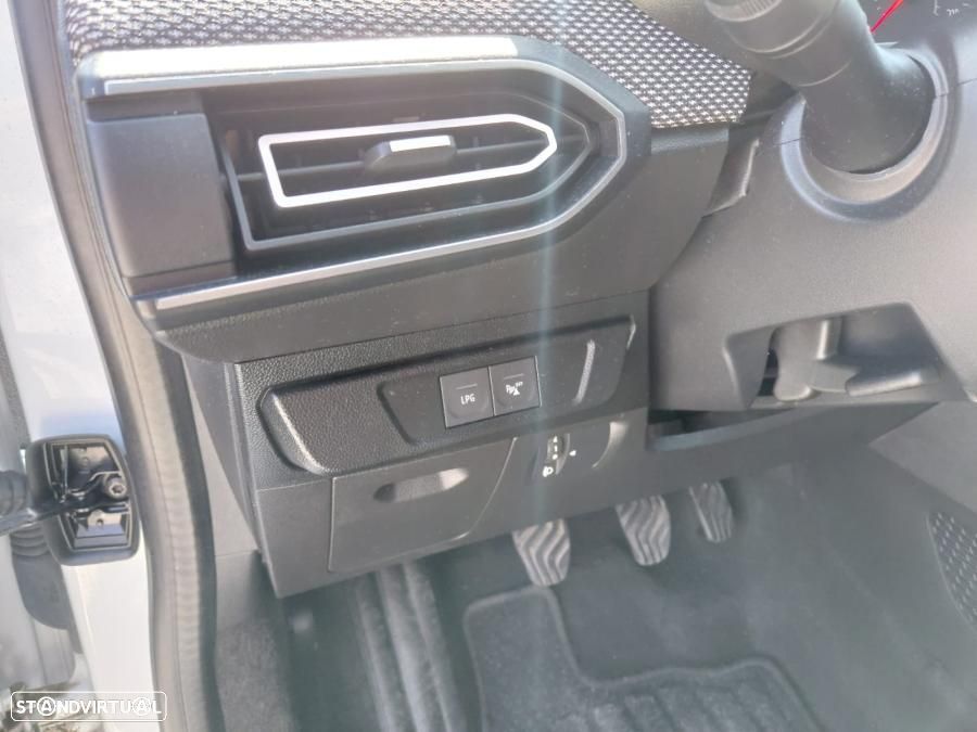 Dacia Jogger 1.0 TCe Essential 7L - 7