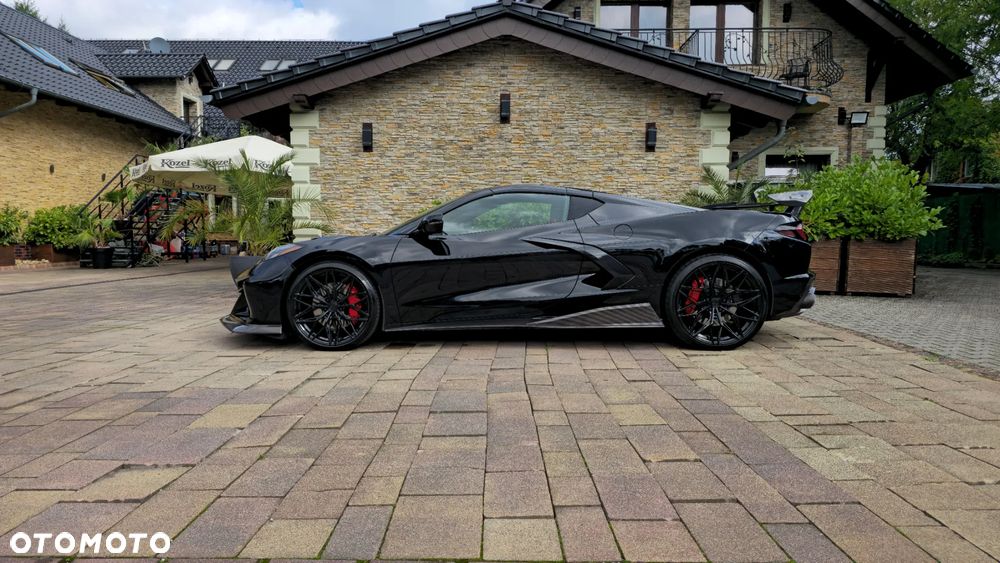 Chevrolet Corvette - 15