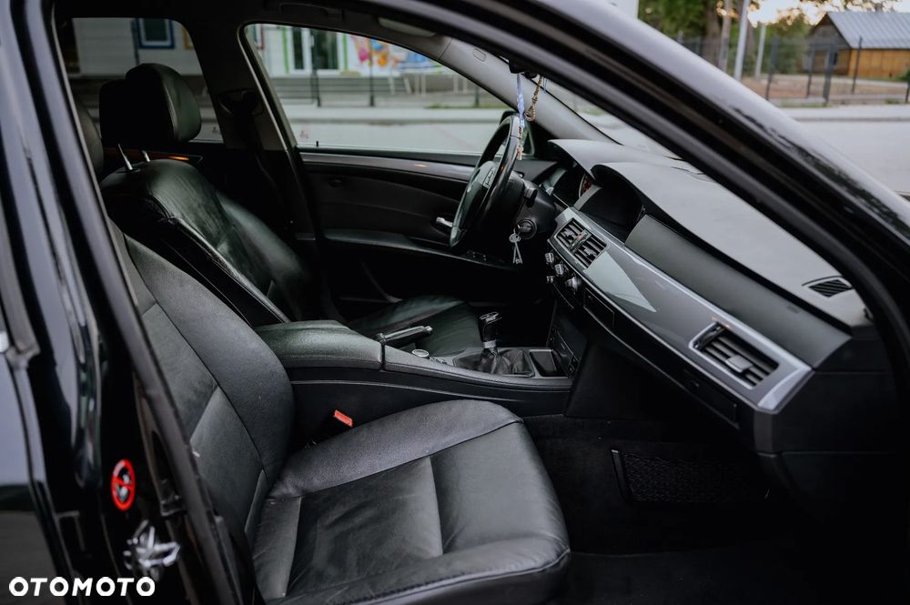 BMW Seria 5 520d - 8