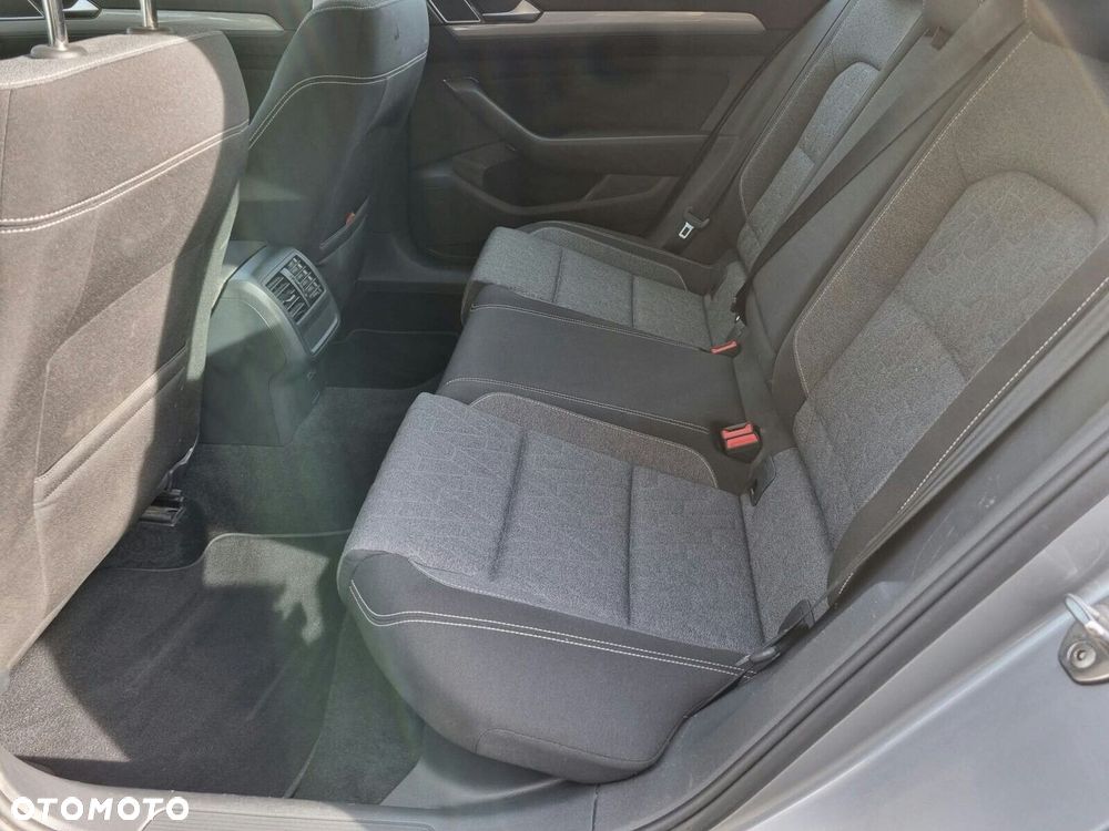 Volkswagen Passat Variant 1.5 TSI EVO Essence - 12