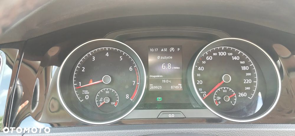 Volkswagen Golf - 17