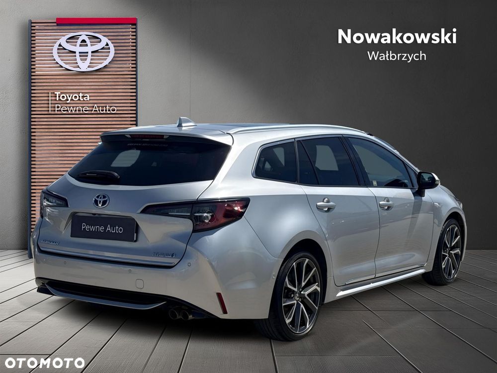 Toyota Corolla - 3