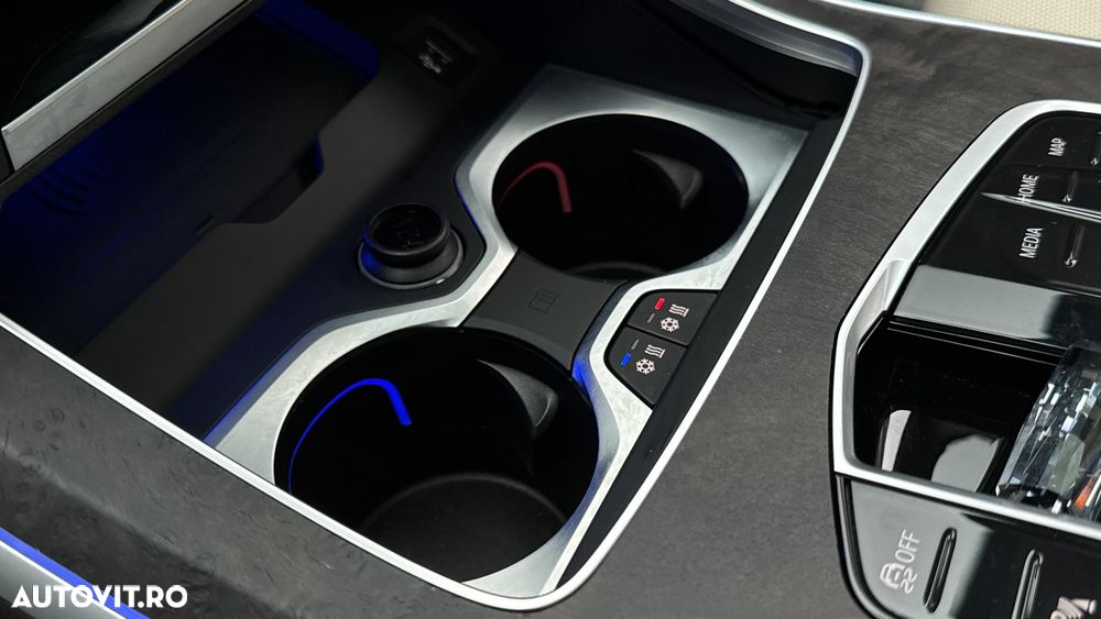 BMW X7 - 18