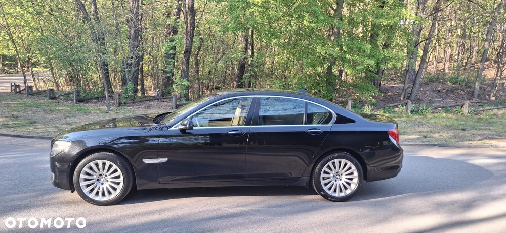 BMW Seria 7 740d xDrive - 2