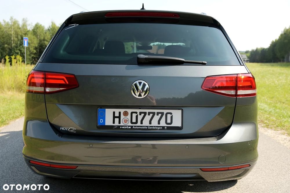 Volkswagen Passat - 6