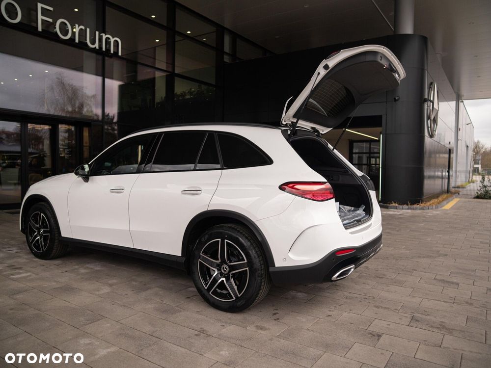 Mercedes-Benz GLC - 29
