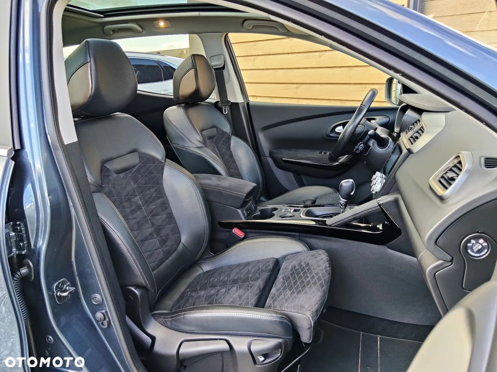 Renault Kadjar 1.3 TCe FAP Black Edition EDC - 25