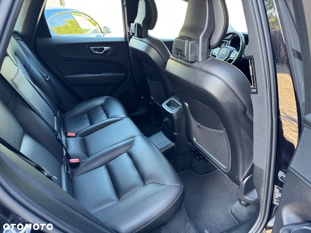 Volvo XC 60 T8 AWD Plug-In Hybrid Inscription - 30