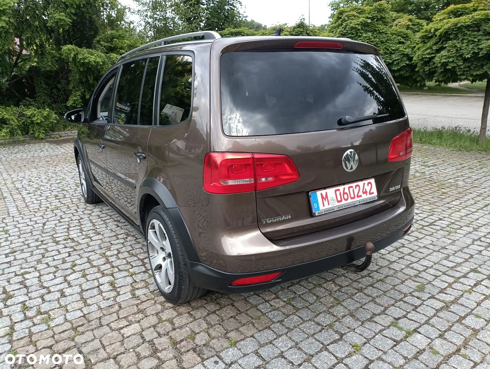 Volkswagen Touran 2.0 TDI DPF Cross - 8