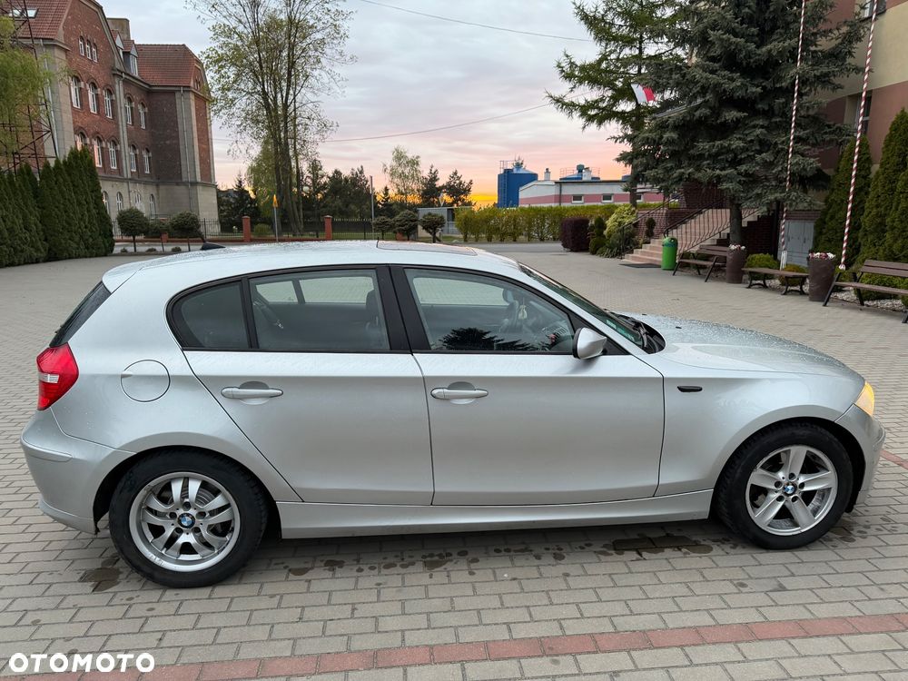 BMW Seria 1 120d DPF - 5