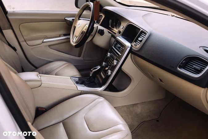Volvo S60 - 11