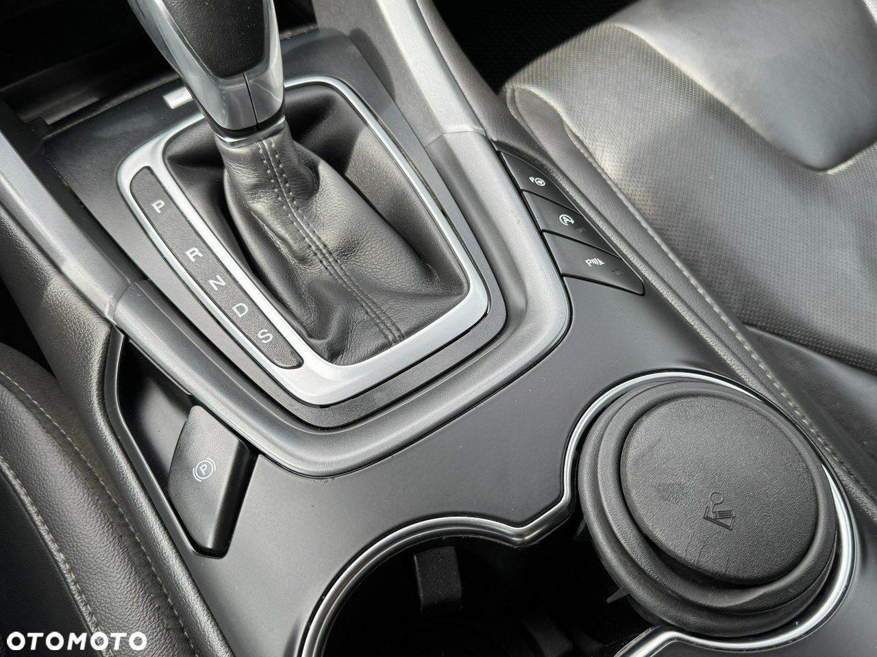 Ford Mondeo 2.0 TDCi Titanium PowerShift - 31