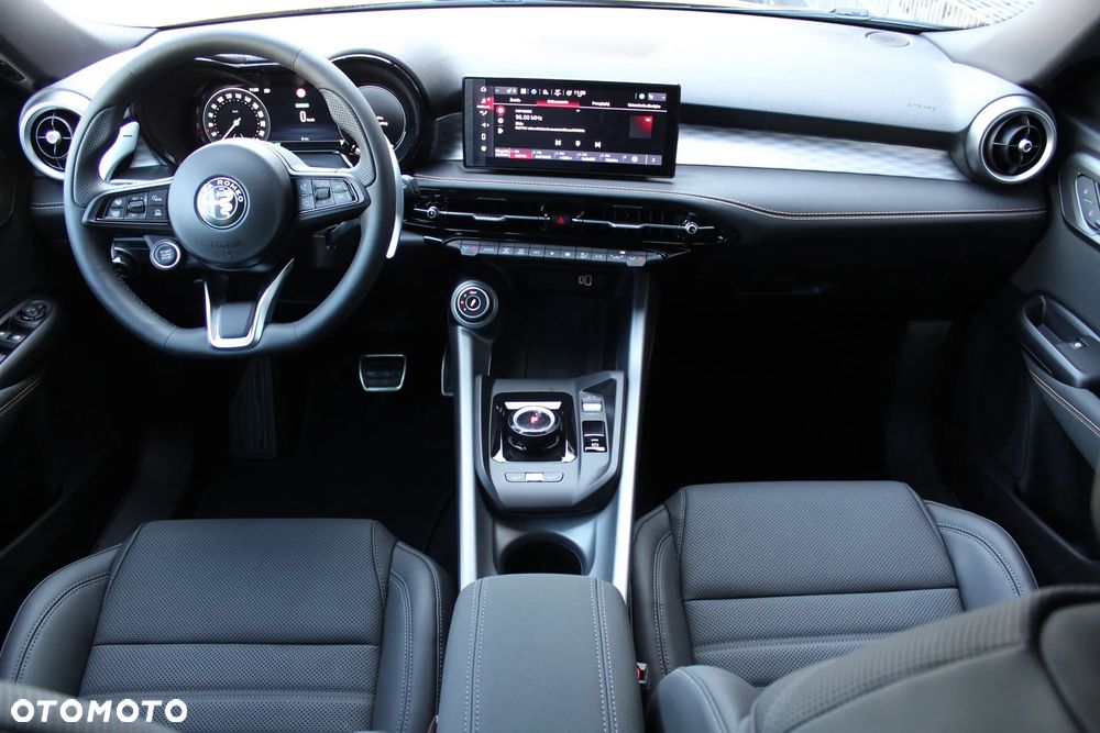 Alfa Romeo Tonale 1.5 T4 GSE mHEV Veloce DCT - 11