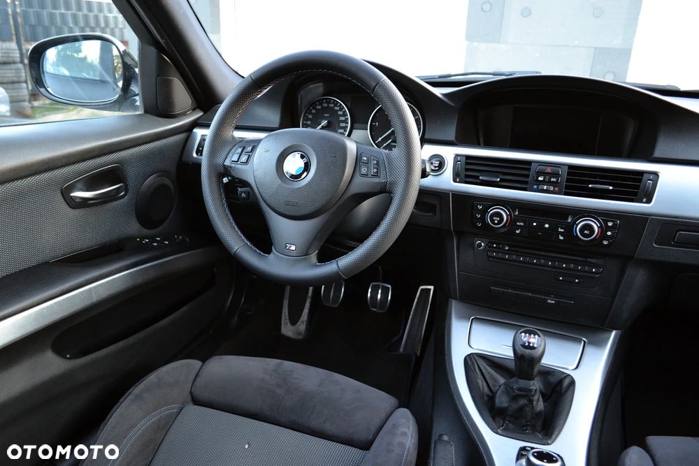 BMW Seria 3 320d DPF - 12