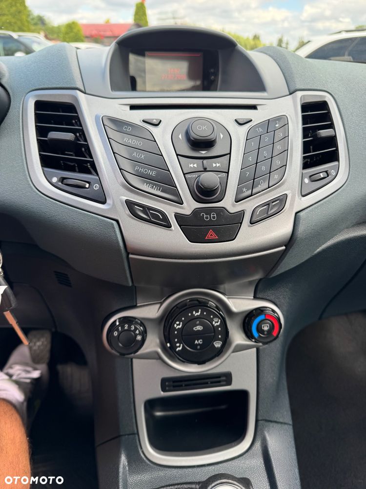 Ford Fiesta - 18