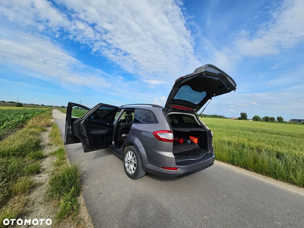 Ford Mondeo 2.0 TDCi Ghia - 10