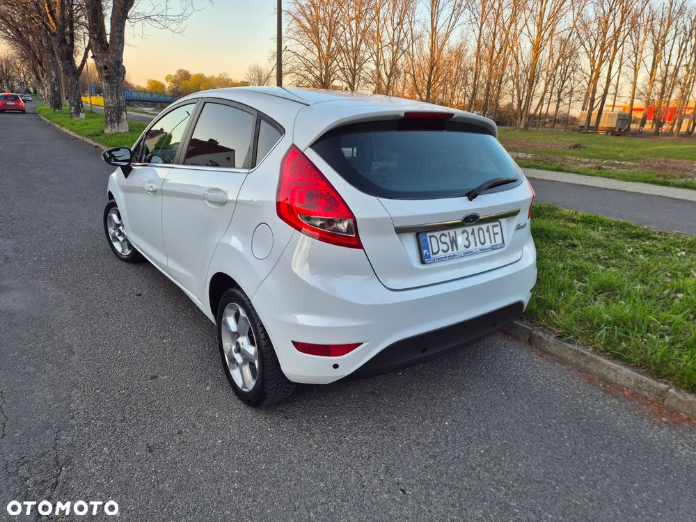 Ford Fiesta 1.25 Titanium - 12