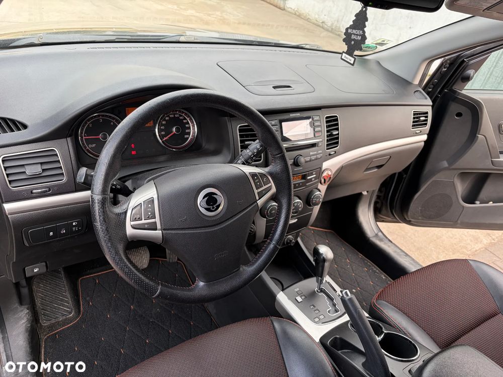 SsangYong/KGM Korando 2.0 E-XDi DPF 2WD Automatik Sapphire - 21