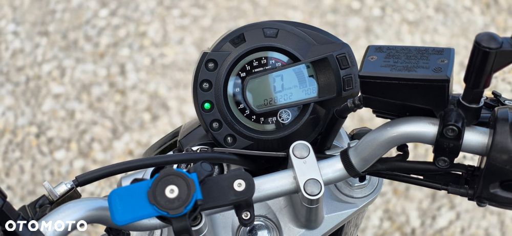 Yamaha FZ6 - 21