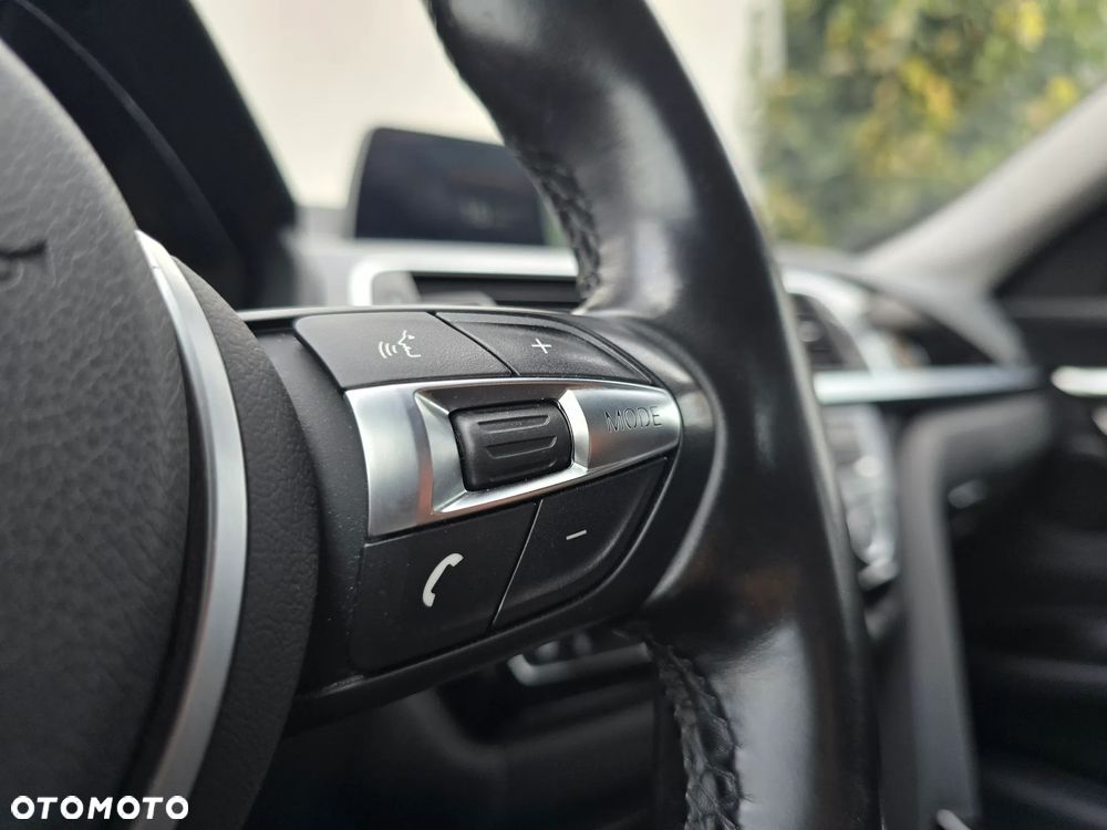 BMW Seria 3 320d xDrive Sport Line - 17