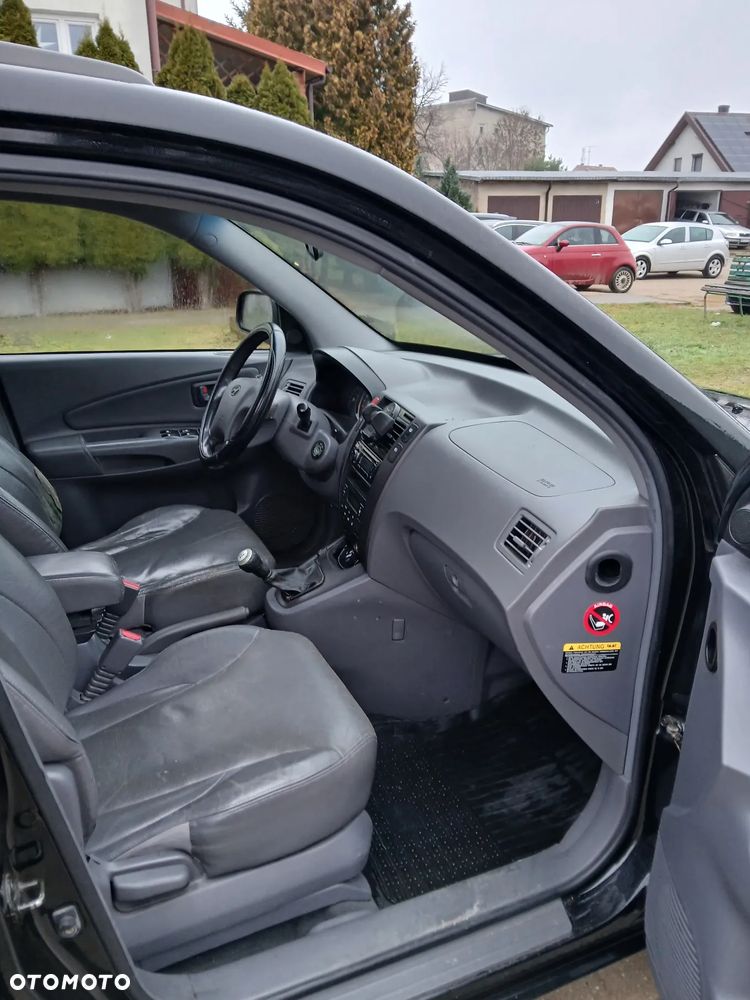 Hyundai Tucson 2.0 Active / Style - 13