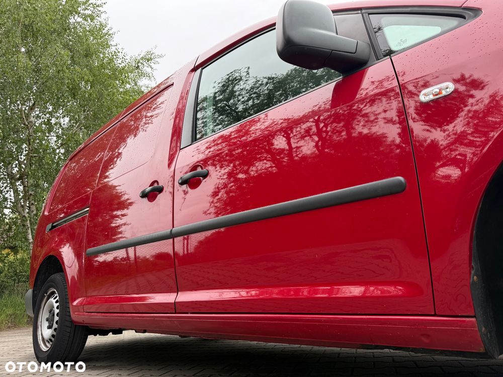 Volkswagen Caddy Maxi - 30