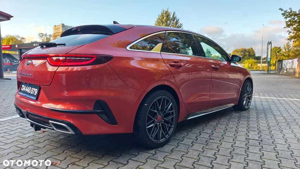 Kia ProCeed 1.5 T-GDI DCT7 OPF (48V Mild Hybrid) GT Line - 3
