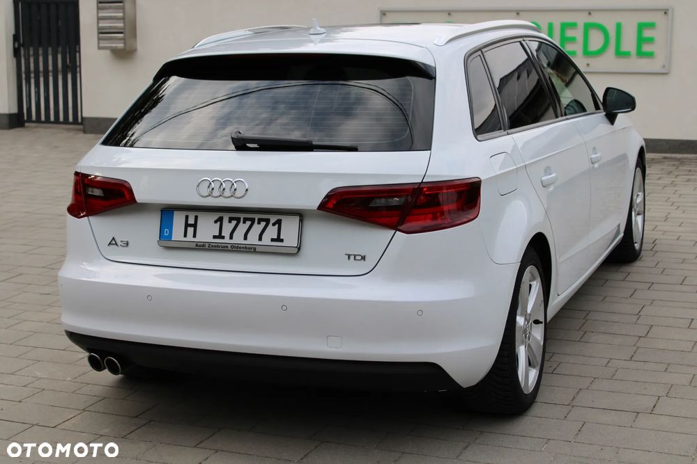 Audi A3 Sportback 2.0 TDI - 13