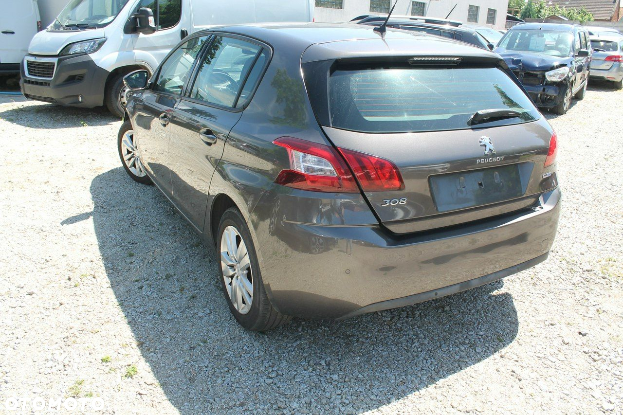 Peugeot 308 - 7