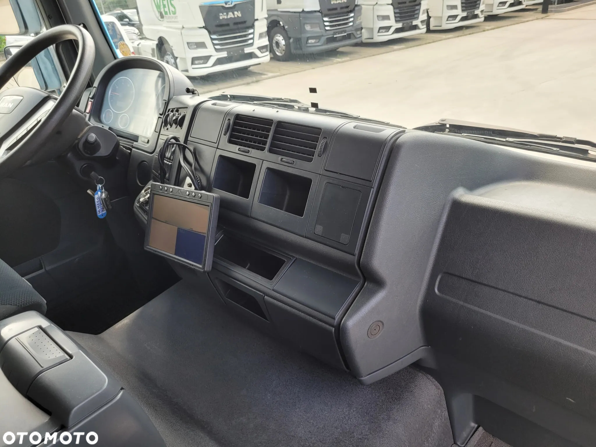 MAN TGM 26.290 6x2 EURO 5 EEV / IZOTERMA / WINDA / HYLIFLEX - PODWÓJNY ZAŁADUNEK - 15