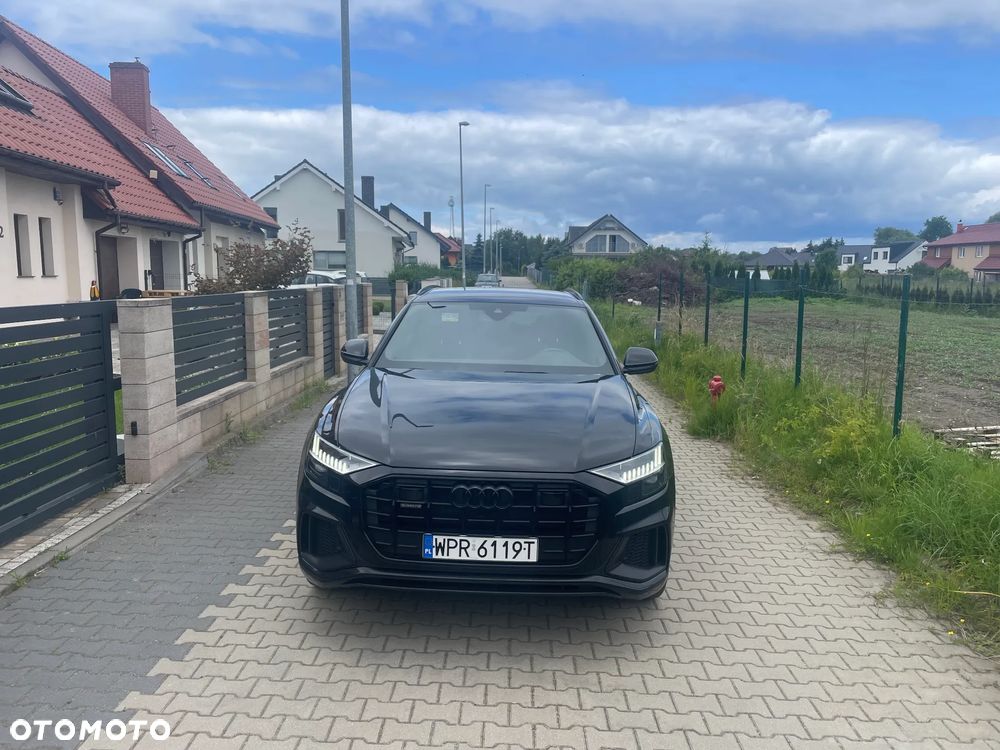 Audi Q8 - 1