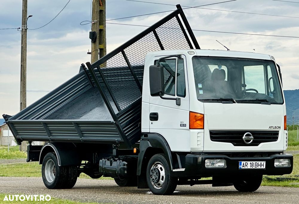 Nissan Atleon - 2