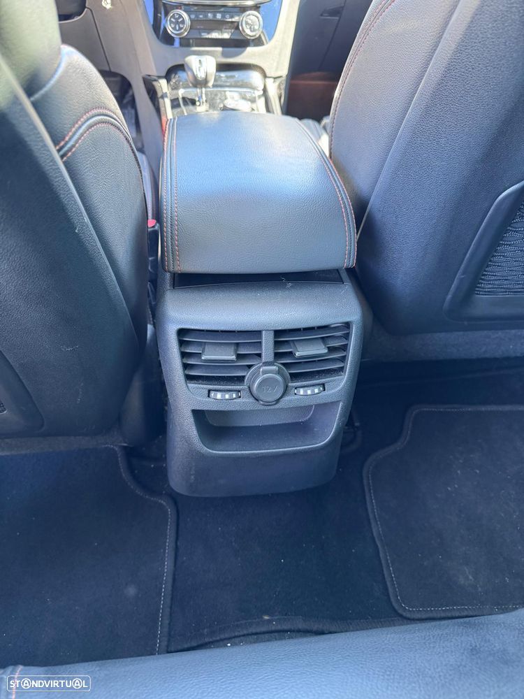 Peugeot 508 RXH 2.0 HDi Hybrid4 2-Tronic - 13