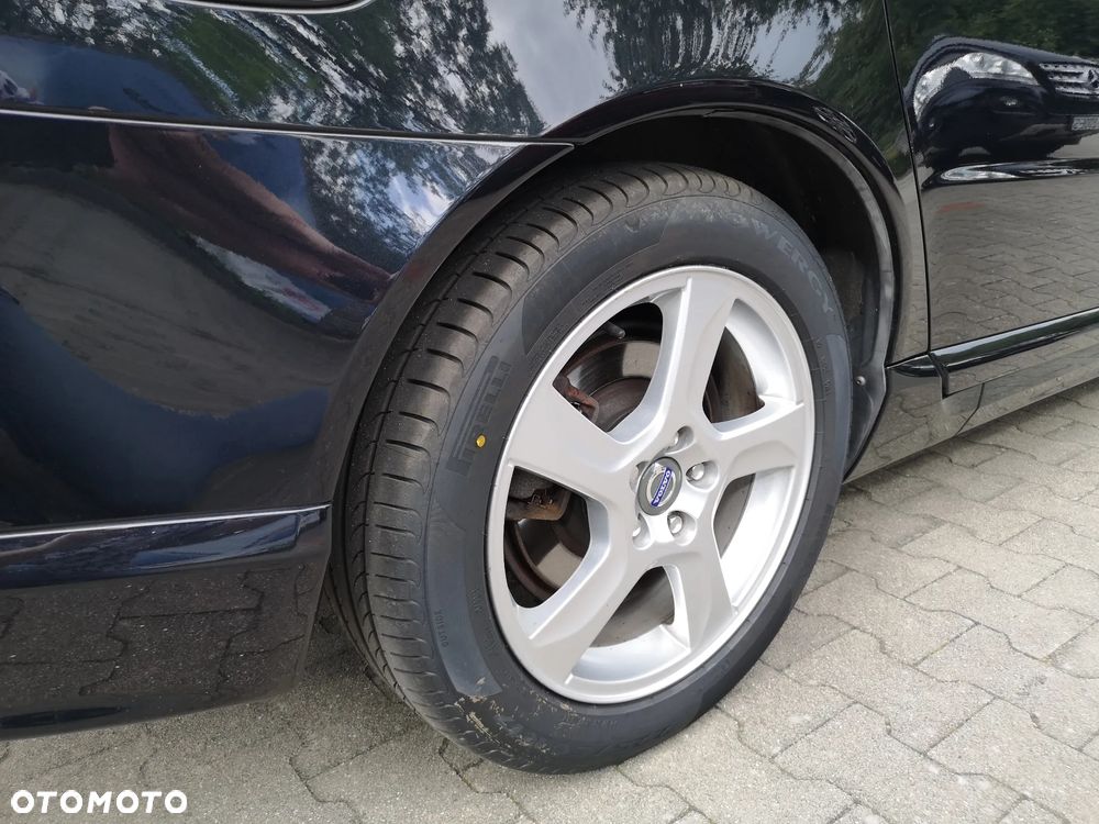 Volvo V70 D5 Momentum - 10