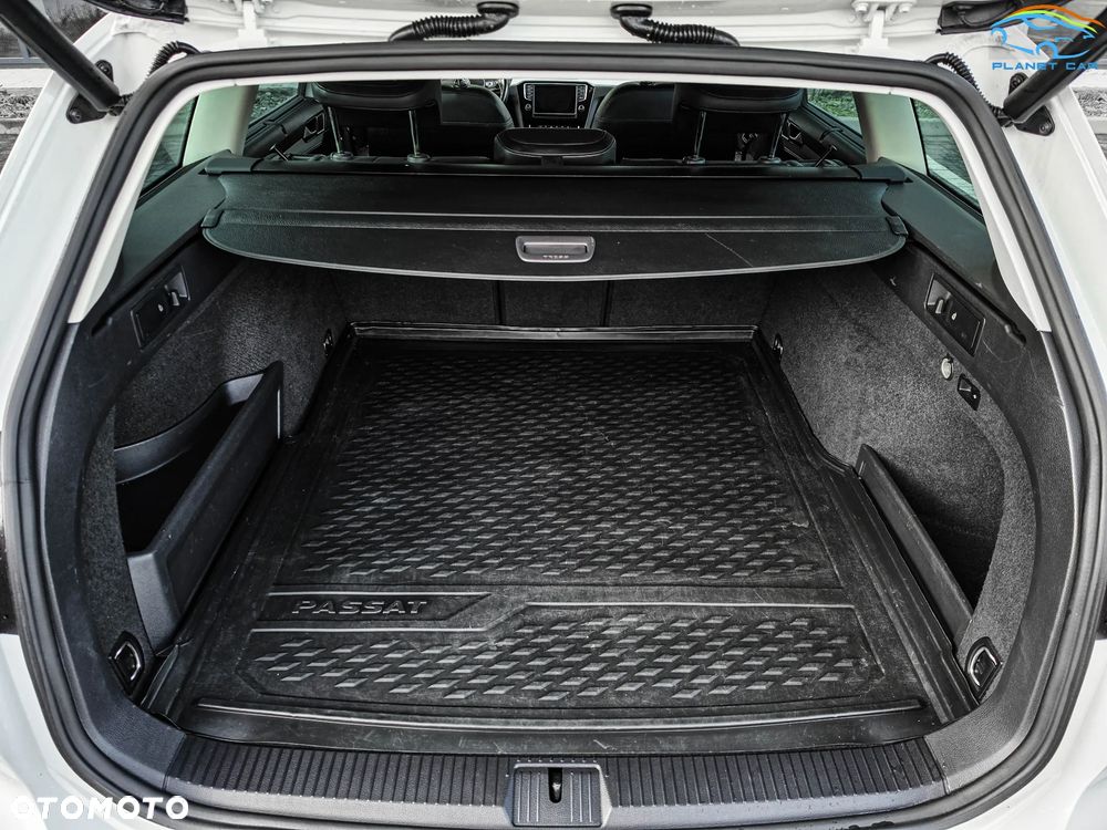 Volkswagen Passat Alltrack - 13