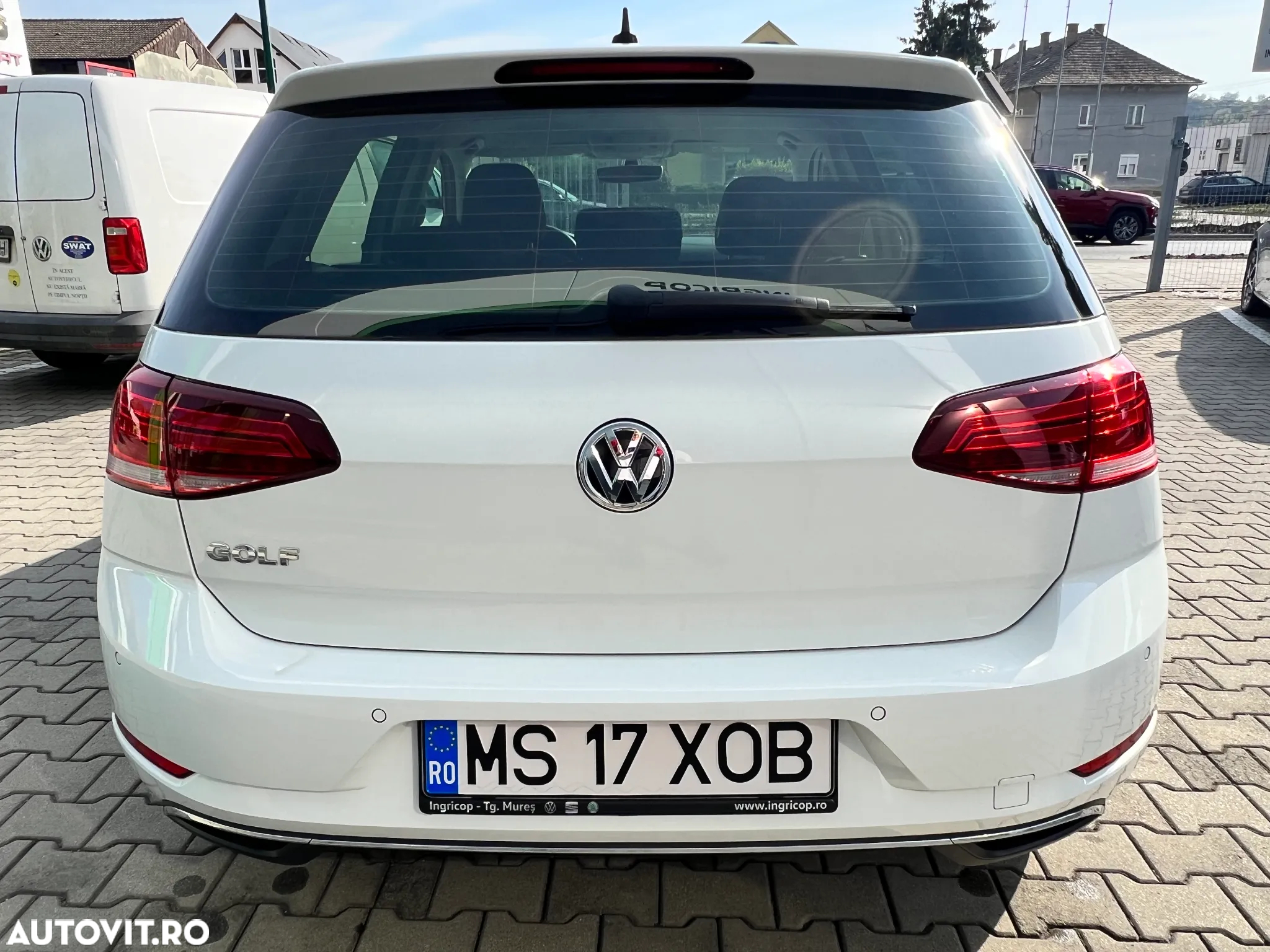 Volkswagen Golf 1.0 TSI Comfortline - 4